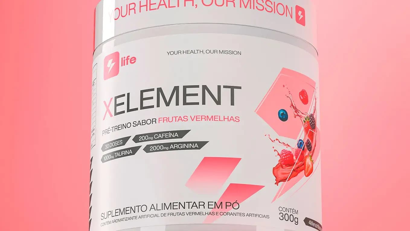 Pote de Xelement sabor frutas vermelhas sobre fundo rosa